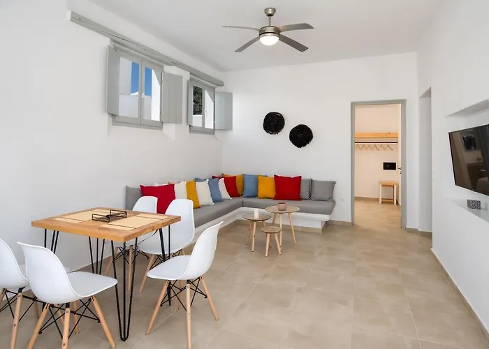 Astivi Santorini Daire Pýrgos