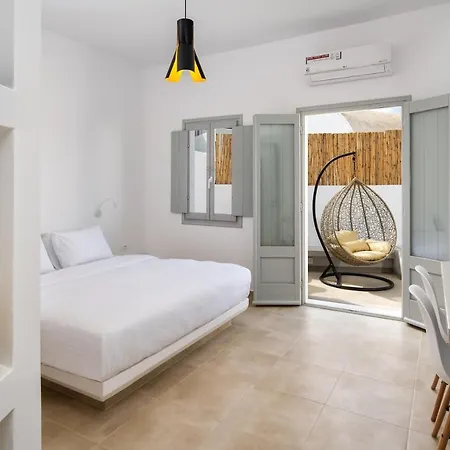 Astivi Santorini Daire Pýrgos
