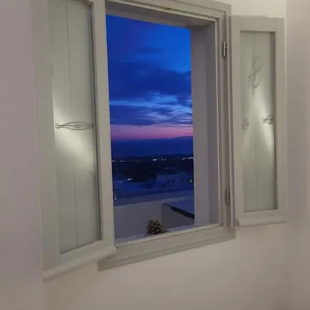 Astivi Santorini Pýrgos